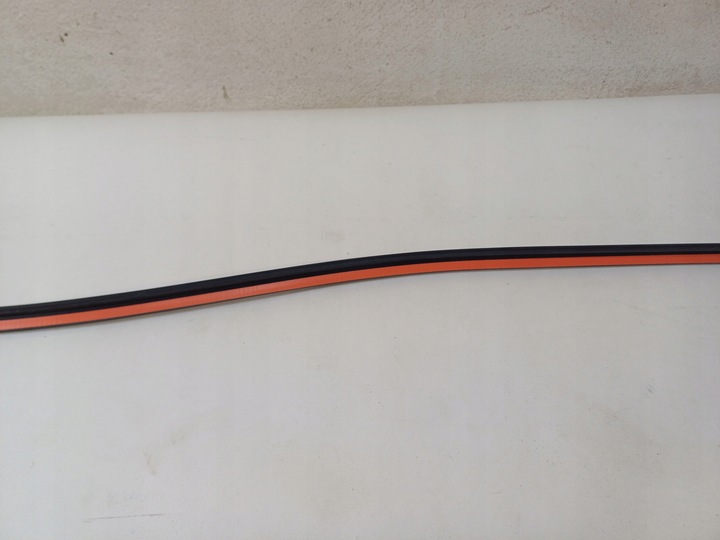 фото №12, Прокладка стёкла лобовой перед porsche panamera 971 16-