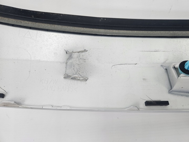 фото №11, Mazda cx5 cx-5 ii 2017 - накладка планка крышки багажника зад kb7w-50811