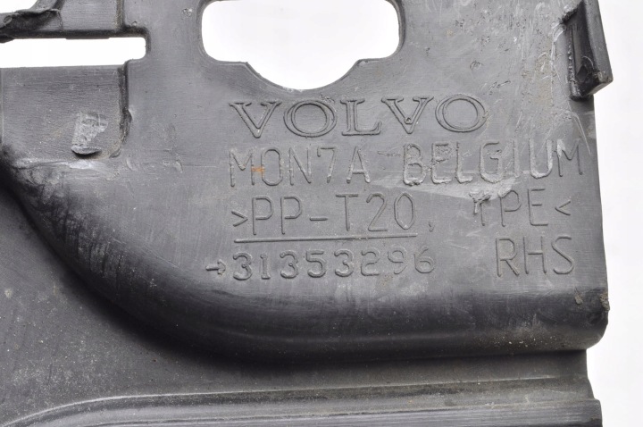 фото №7, Volvo s60 ii v60 кермо повітря права повітрозабірник  31353296