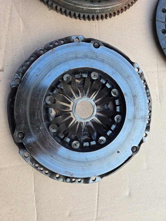 фото №7, Зчеплення колесо двомасовий комплект lexus is 220 toyota 2.2 d-cat 2ad