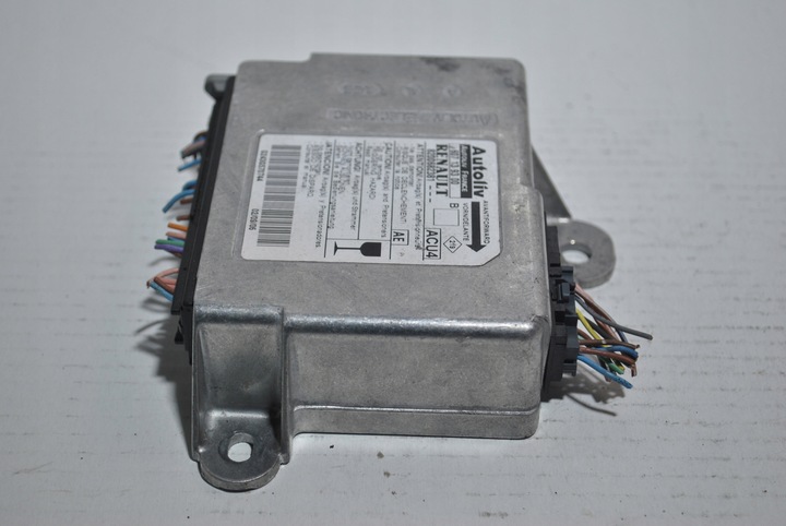 фото №5, Датчик подушка безопасности модуль renault megane iii 8200682381