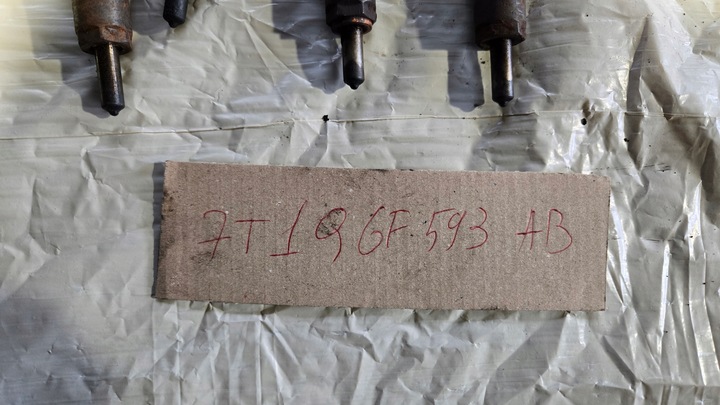 фото №1, Ford c-max форсунки форсунка 1,8 7t1q9f593ab