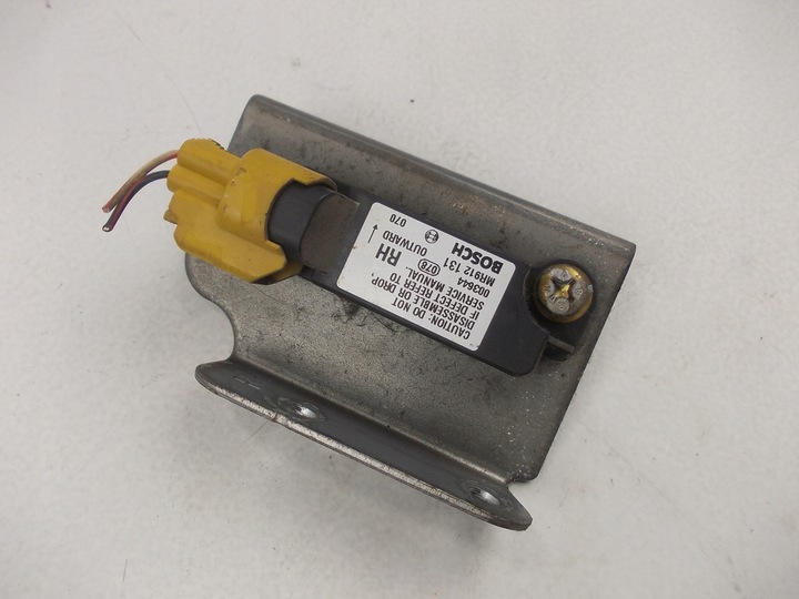 фото №5, Датчик удару mitsubishi space star 1,9 did 98-05 mr 912130 mr 912131