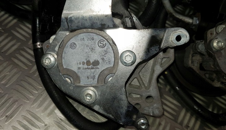 фото №10, Bmw e60 e61 535 3.5 d 272 насос усилителя бачок колесо ременное 7693974