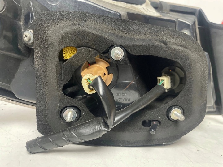 фото №9, Лампа зад задняя правая mazda 6 ii gh hb sedan