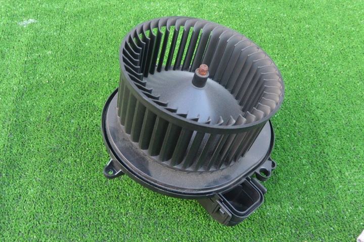 фото №8, Вентилятор повітродувка нагрівача bmw 3-seria f30 f31 eu