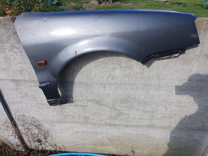 фото №14, Крило праві перед переднє vw golf ii ma wgniecenia rdzę отвори na штука.