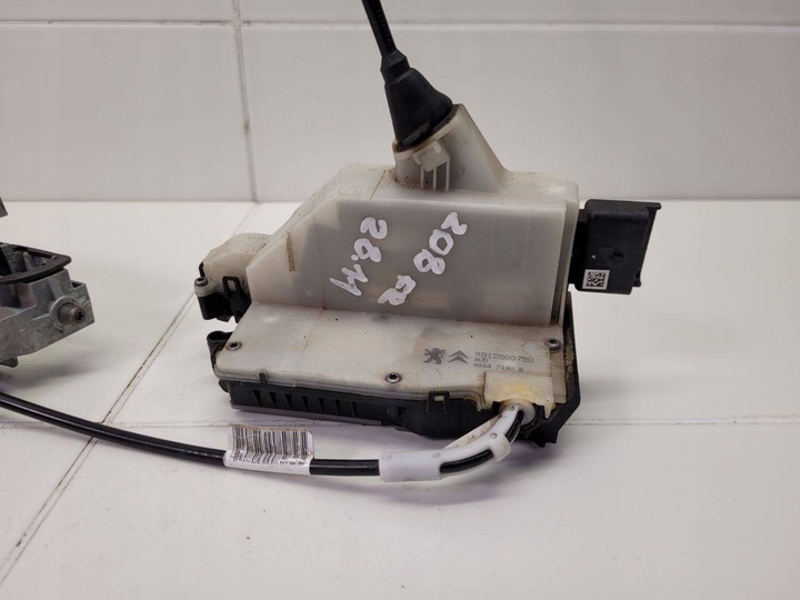 фото №7, Замок дверь перед правая сторона peugeot 208 2015 9812500780