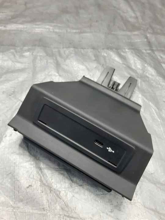 фото №1, Гнездо port вход usb типа c mercedes glb x247