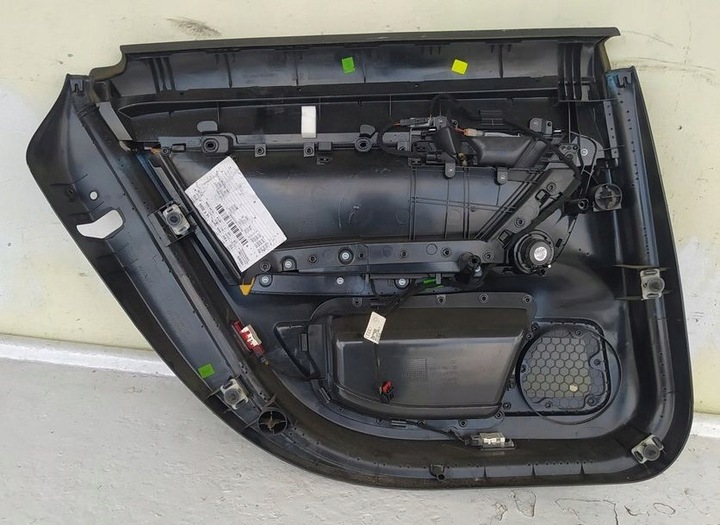 фото №8, Боковина дверь правый зад s-line bose audi a6 c6