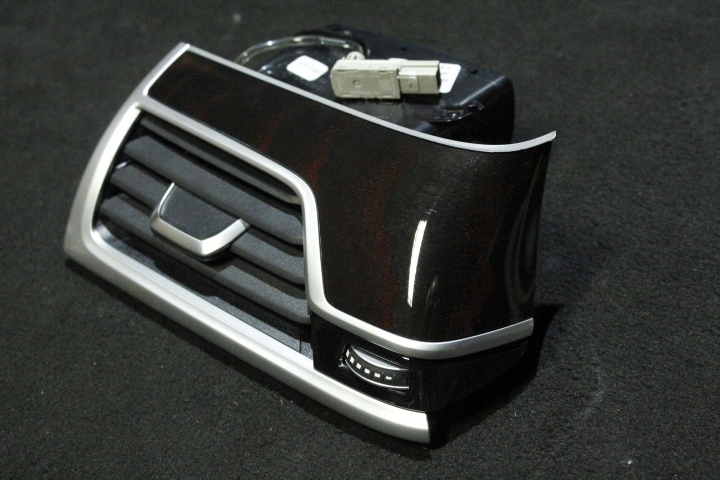 фото №15, Планки декоративний dekor панелі esche schwarz bmw g11