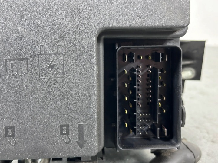 фото №6, Ford mondeo mk v 2016 коробка запобіжників