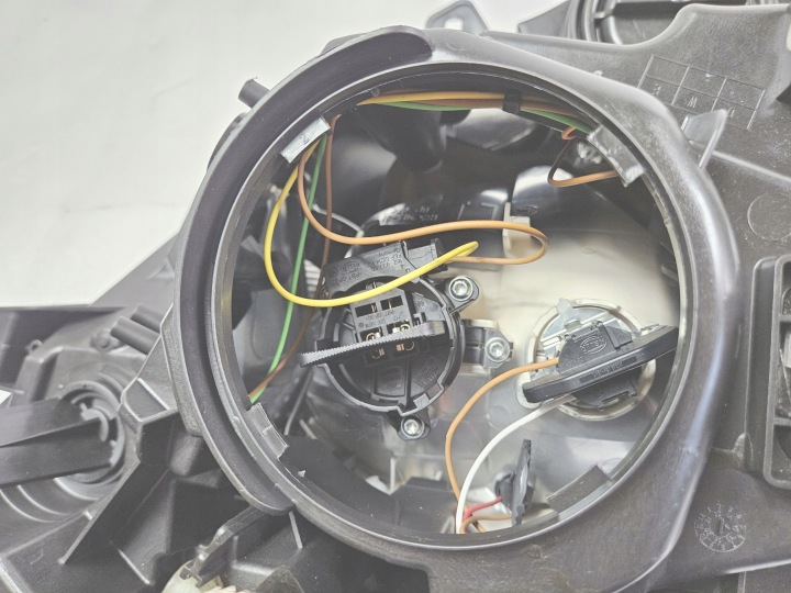 фото №13, Ліва фара передня mercedes sprinter ii 2 w906 a906 a9068202361 рестайлінг звичайна