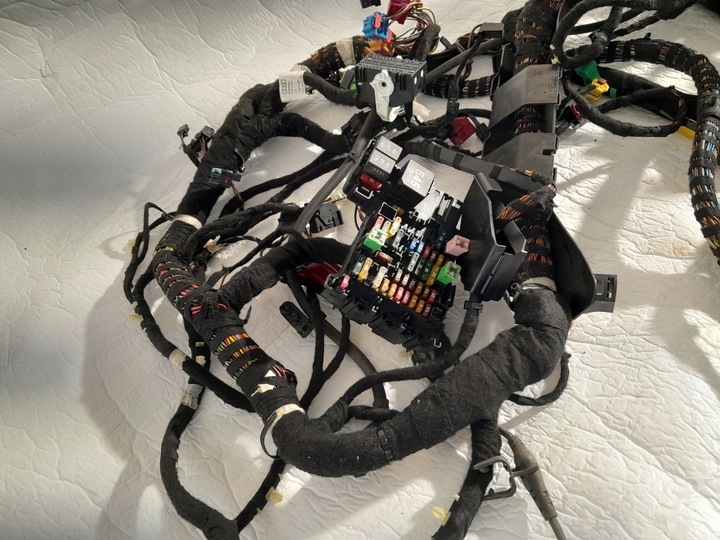 фото №8, Audi s3 8v sedan жгут установка интерьера 2.0tfsi