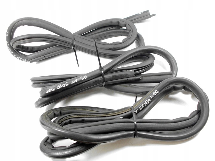 фото №1, Chrysler voyager iii gs 95-01r прокладка стёкла зад