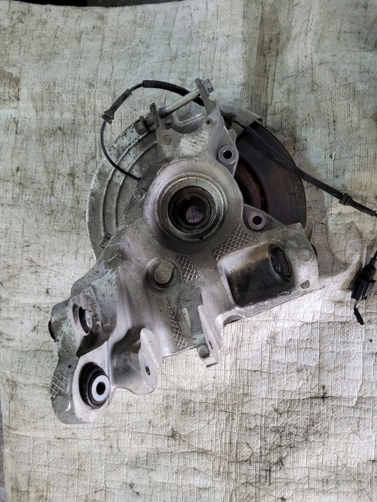 фото №1, Jaguar f-pace x761 поворотный кулак ступица правые зад