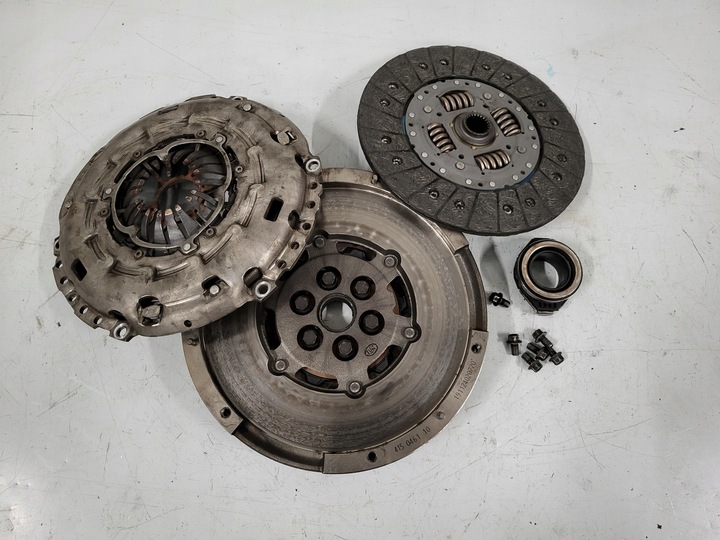 фото №1, Mazda 3 bl 11r mps mzr 2.3 disi turbo l3 зчеплення колесо двомасовий маховик з двома масами