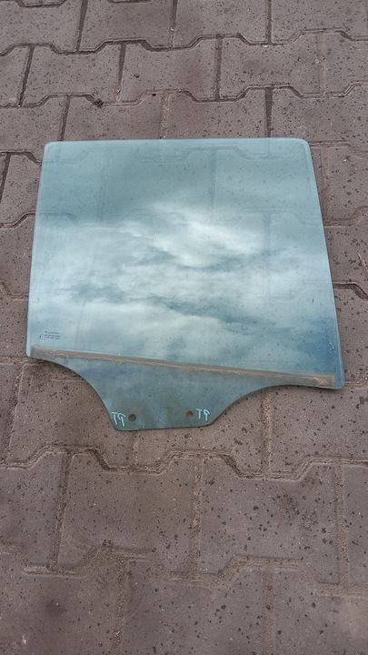 фото №1, Скло праві зад mazda 2 1.4b 06r