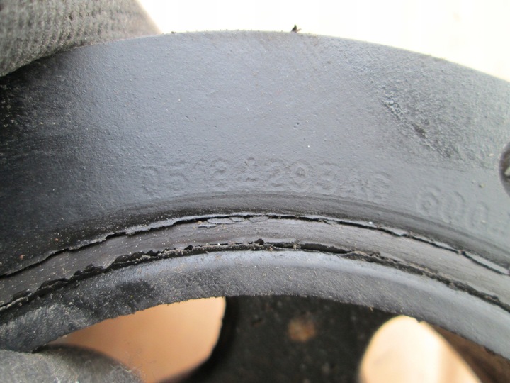 фото №13, Chrysler town country 11- 3.6 колесо пасове вала