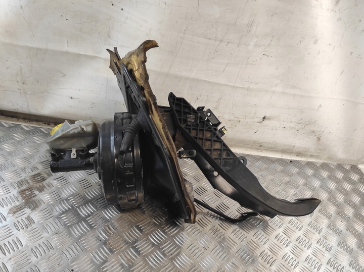 фото №10, Vw transporter t4 2.4 d підсилювач помпа гальмівна основа педалі 701612101k