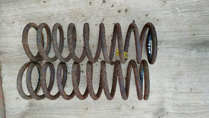 фото №1, Jeep grand cherokee wj 99-04r 4.0 пружина перед