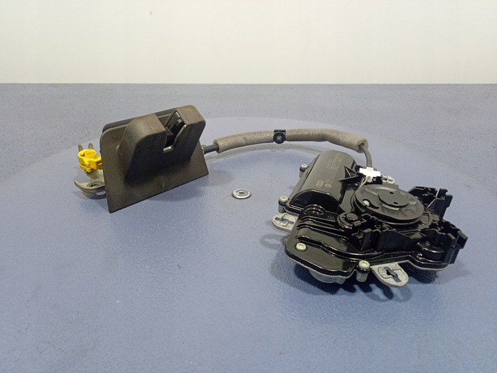 фото №8, Audi rsq8 q8 4m замок доводчик кришки багажника 4m827506d