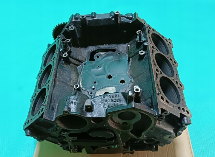 фото №6, Блок  двигуна audi q7 059103011ej bun bug 3,0 v6
