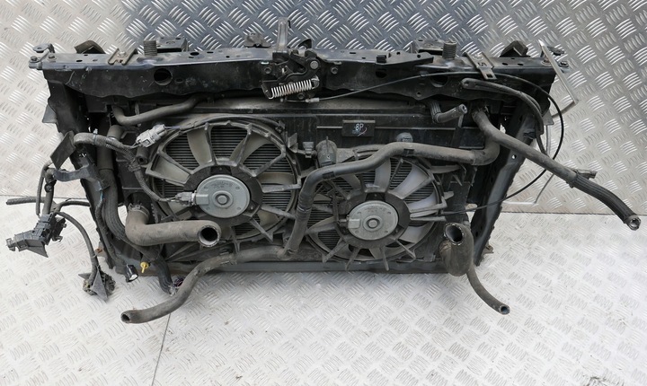 фото №1, Toyota prius plus + 12 20 pas переднє радіатор