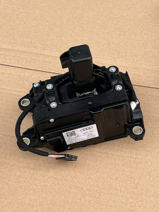 фото №1, Вибірник коробки передач audi a8 d5 4n1713041f