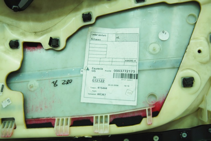 фото №10, Обивка боковина зад задний левый mercedes clk w209 cabrio рестайлинг