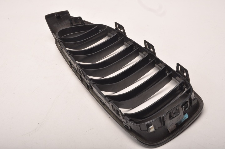 фото №7, Bmw 4 m4 f82 рестайлінг решітка радіатора права 8054332 8068582 7294814