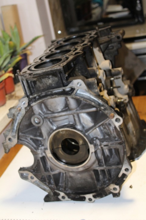 фото №13, Блок  двигуна стійка toyota 1.4 d4d 1nd yaris ii auris i corolla e12 e15