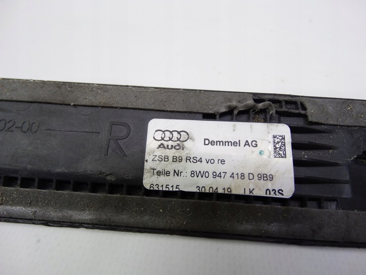 фото №10, Audi rs4 b9 8w 16- планка led порога подсвечиваемая правая передняя 8w0947418d