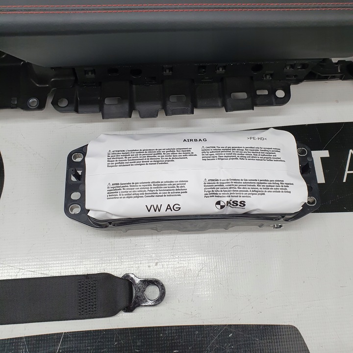 фото №9, Porsche 992 панель консоль подушки ремені подушка безпеки