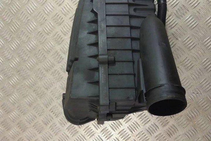 фото №11, Корпус фильтра воздуха skoda octavia i 1u2 1k0183b 1.9l дизель 1999