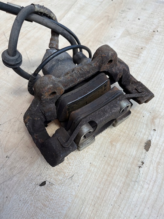 фото №13, Mercedes ml w164 05-11 3.0 cdi суппорт тормозной pt