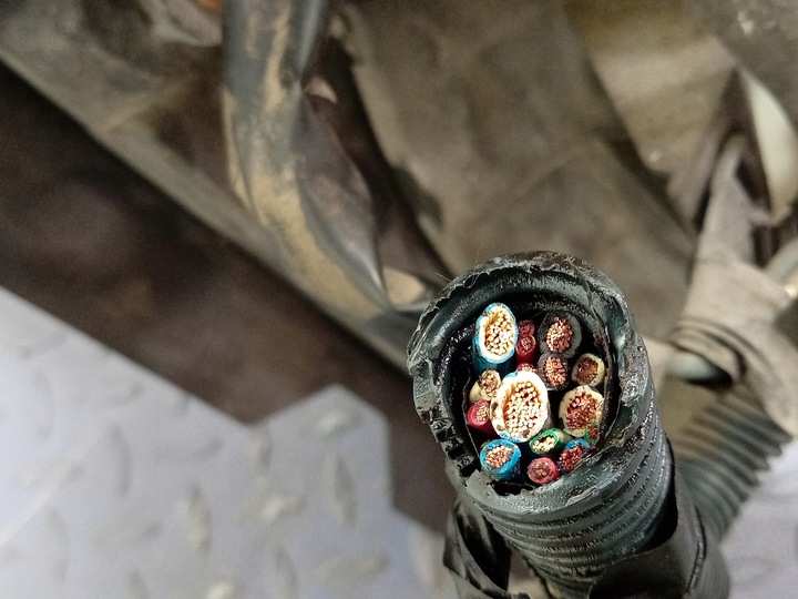 фото №4, Avensis t25 2.0d радіаторів вентилятори 122750-8403