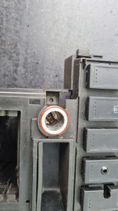 фото №7, Vw t4 рамка корпус радио консоль средняя 7d1858089f