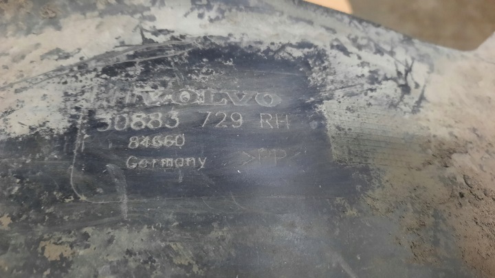 фото №5, Підкрилок праве передня volvo s40 30883729