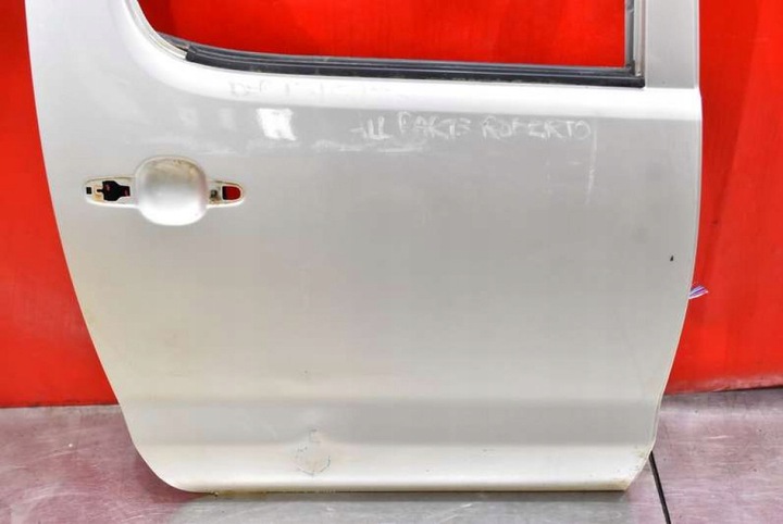 фото №3, Дверь правые зад задние серебристый toyota hilux 7 vii 05-15