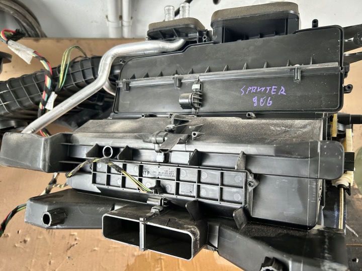 фото №12, Обігрівач кондиціонера mercedes sprinter 906 vw crafter a9068300098