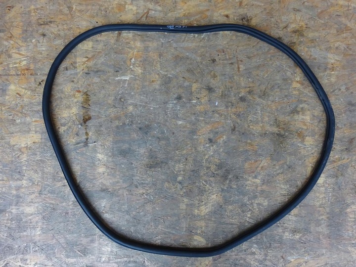 фото №1, Golf vii 5d hb хэтчбек прокладка дверь правая зад задняя 5g6867914b