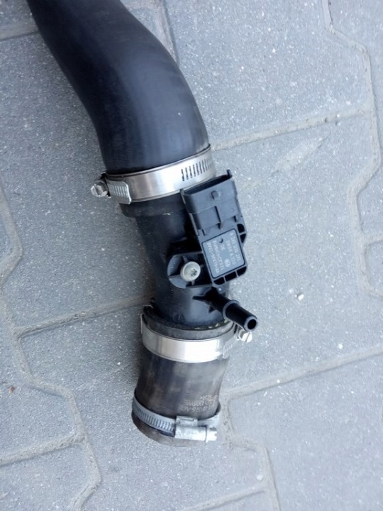 фото №10, Ford fiesta mk7 рестайлинг b-max 1.0 eco. трубка  интеркулер c1b1-6k863-ae