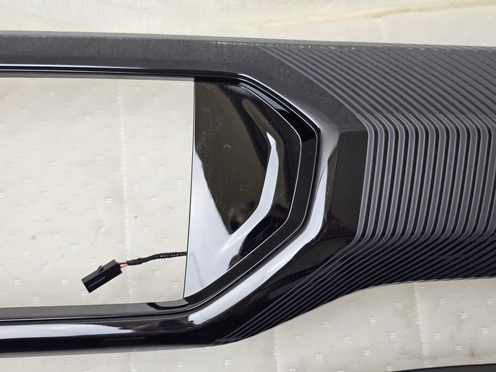 фото №10, Планка защита dekor консоли рамка спидометра решётка воздуховод vw t-cross led