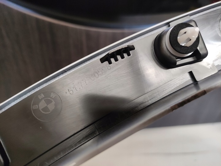 фото №5, Планка крыльев m набор левый зад bmw x1 f48 цвет a300