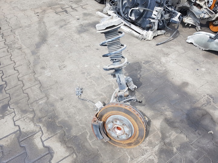 фото №1, Mercedes cla w117 13r- 2.2 cdi амортизатор поворотный кулак левая перед