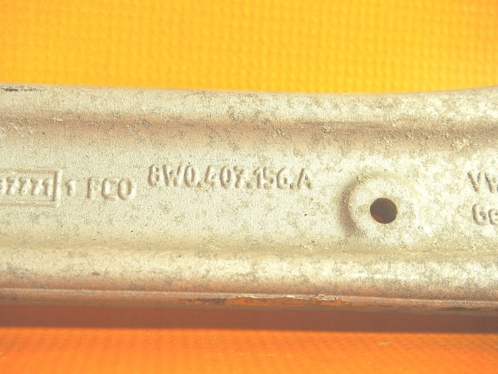 фото №9, Audi a4 8w b9 36km рычаг перед шкворень правое 8w0407152c