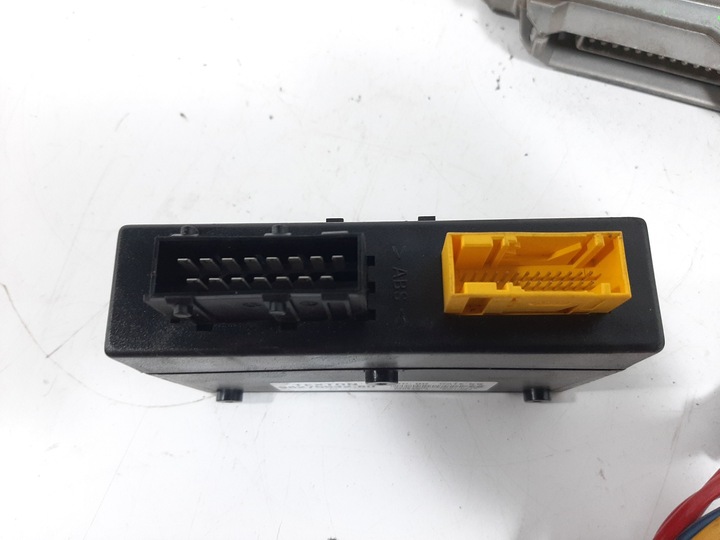 фото №12, Citroen xantia ii i рестайлинг 2.0 16v 99r блок управления двигателя набор 0261204651