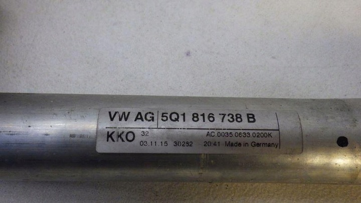 фото №8, Шланг трубка кондиціонера vw golf vii 1.6 tdi 5q1816738b 5q0820743m dbk