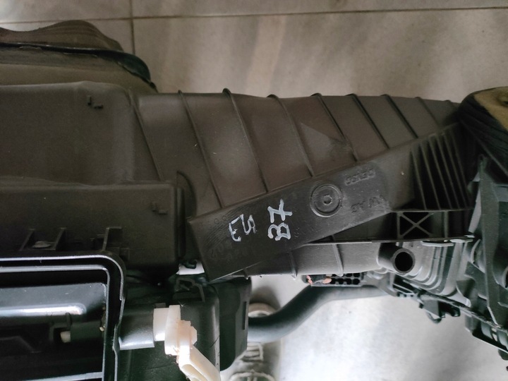 фото №6, Vw passat b7 універсал обігрівач повітродувка європа